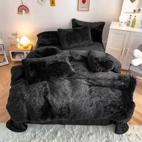 "Set piumino nero peluche